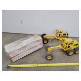 Parts Trailer & 2 Parts Tonka Grader