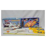 Hot Wheels Cargo Plane & Auto Paint Factory