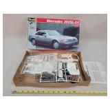 1/24 Revell Mercedes 200SL-24 Model Kit - Open
