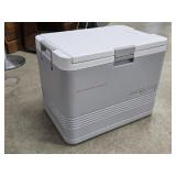 12V Igloo Cooled Cooler - Works 21"x15"x17"