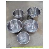 Stainless Steel Mixing Bowls & Canners