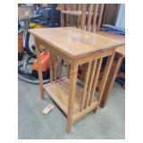 Oak End Table  18"W x 23"H x 14"D