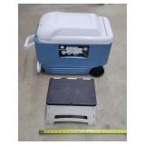 Igloo 40 Qt. Coole on Wheels & Folding Step Stool