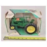 1/16 John Deere Model A Tractor