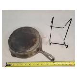 Wagner Sidney #8 Skillet With Stand