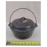 Mi-Pet Cast Iron Dutch Oven - 10"