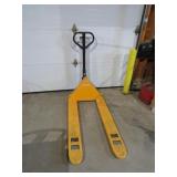 Uline H-1043 pallet jack (5,500 lb capacity)