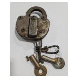 ADLAKE ANTIQUE PADLOCK & KEYS 4' X 3'