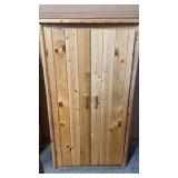 LOG ARMOIRE 40' X 25' X 73'