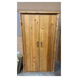 LOG ARMOIRE 40' X 25' X 73'