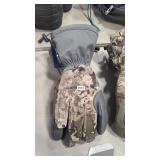CABELA'S INSTINCT GORE-TEX GLOVES SIZE MEDIUM