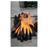 GROUP OF WORK GLOVES
