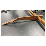 VIETNAMESE CROSS BOW & ARROWS 57' X 24'