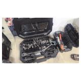 HUSKEY 194PC TOOL SET AND CRAFTSMAN BOX AND FILES