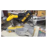 12' SLIDING COMPOUND MITER SAW MO. DW708