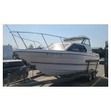 1992 BAYLINER CLASSIC 24' EXPRESS CRUISER BOAT