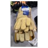 GROUP OF WORK GLOVES