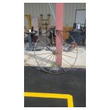 LARGE WAGON WHEEL 52' AROUND