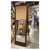 ADJUSTABLE WOOD FLOOR MIRROR 22.5' X 70'
