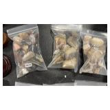 3 BAGS OF POLISHED ROCKS, FOSSILS & GEODES