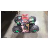 REMOTE CONTROL GRAVE DIGGER TOY