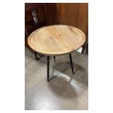 WOOD & METAL LEG ACCENT TABLE 21.5' X 21.5' X 23'