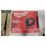 MILWAUKEE CROSS LINE & PLUMBN POINTS LASER
