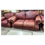 2/2 LEATHER W/ NAILHEAD ACCENT SOFA