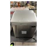 WINDCHASER TABLETOP ICE MAKER