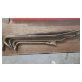 6 CROWBARS