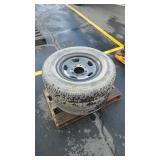 2 WHEELS AND TIRES LT275/70R18
