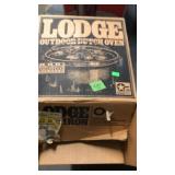 LODGE CAST IRON DUTCH OVEN, NIB **HANDLE BROKEN