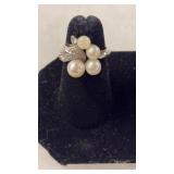 14k WHITE GOLD PEARL & DIAMOND RING