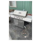 CHARBROIL STAINLESS STEEL PROPANE BBQ