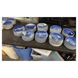 CHIRSTMAS COLLECTOR PLATES DATING 1930'S-1980'S