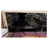SAMSUNG 50' HD TV W/ REMOTE