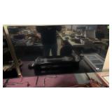 SAMSUNG 50' HD TV W/ REMOTE