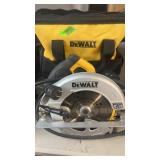 DEWALT ELECTRIC CIRCULAR SAW IN DEWLAT BAG