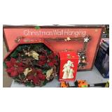 PORCELAIN ANGEL TRIO ACCENT LIGHT, WREATH &