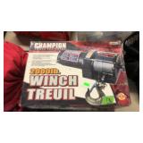 CHAMPION 2000 LB WINCH
