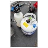 PROPANE TANK & SPRAYER