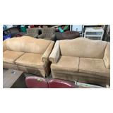 MATCHING SOFA & LOVESEAT