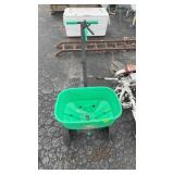 K-GROW GREEN FERTILIZER SPREADER