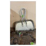 ALUMINUM DUST PAN & COME ALONG