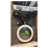 CLAMP-ON MAGNIFYING LIGHT