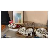 GROUP OF CHINA, GLASSWARE & ART WORK