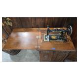NEW HOME ANTIQUE CABINET SEWING MACHINE