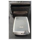 SCREEN PLAY 4800 PROJECTOR W/ CASE