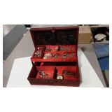 VTG JEWELRY BOX & TREASURES
