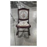 FOLDING BEDROOM ROCKER